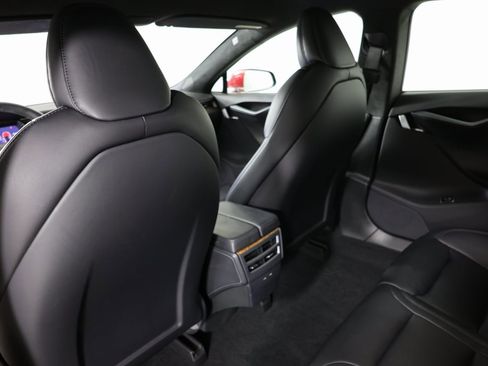 Used 2020 Tesla Model S Long Range Plus image 43