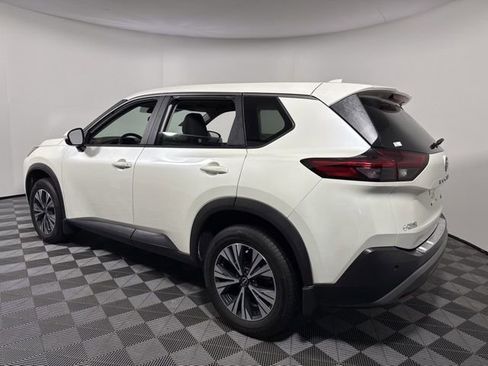Used 2023 Nissan Rogue SV image 5