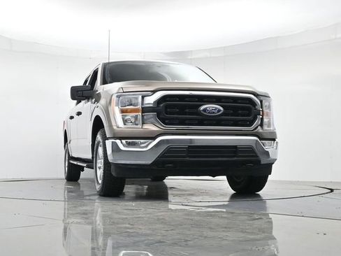 Certified 2022 Ford F150 XLT w/ Equipment Group 301A Mid AWD/4WD image 31