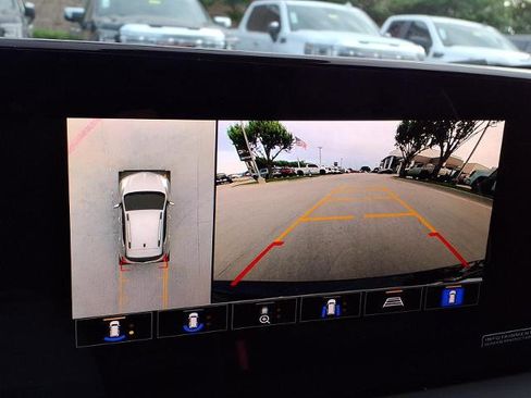 New 2026 Buick Encore GX Avenir w/ Avenir Technology Package FWD image 6