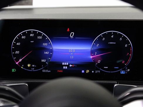 New 2026 Mercedes-Benz GLB 250 4MATIC image 8