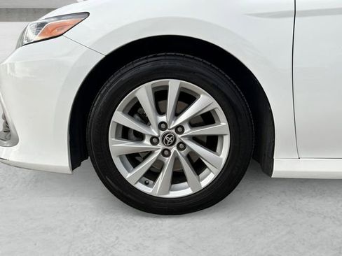 Used 2022 Toyota Camry LE image 23