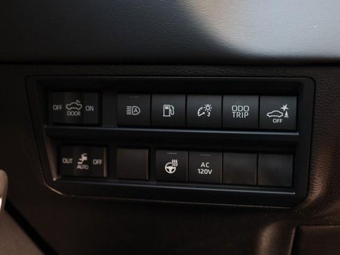 New 2026 Toyota Tundra Platinum image 21