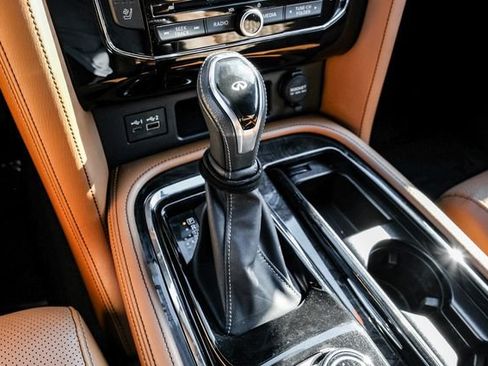 Used 2021 INFINITI QX80 Sensory w/ All-Season Package RWD image 28