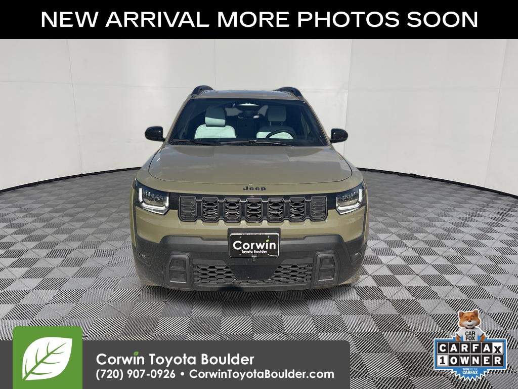 Used 2026 Jeep Cherokee Laredo AWD/4WD image 2