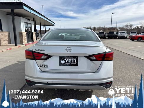 Used 2024 Nissan Altima 2.5 S image 4