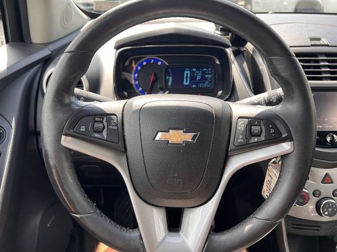 Used 2016 Chevrolet Trax LT w/ LT Sun and Sound Package AWD/4WD image 14
