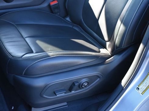 Certified 2025 Jeep Grand Cherokee Limited w/ Luxury Tech Group II image 16