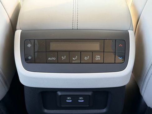 New 2026 Nissan Pathfinder SL image 23