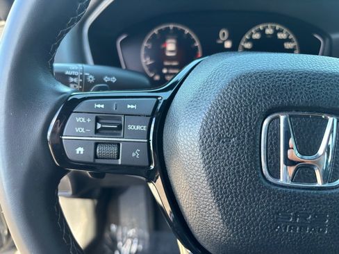 Used 2025 Honda Civic Sport image 24