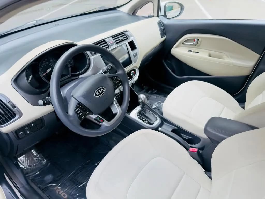 Used 2012 Kia Rio EX FWD image 9