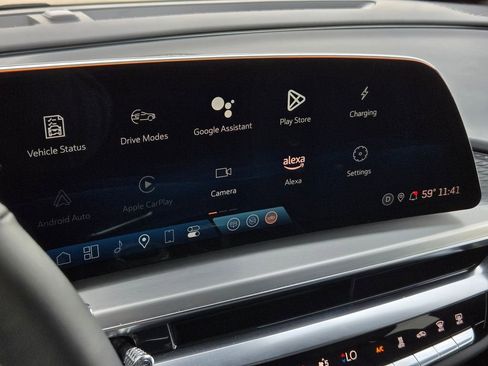 Certified 2025 Cadillac Lyriq Luxury w/ LPO, Floor Liner Package image 18