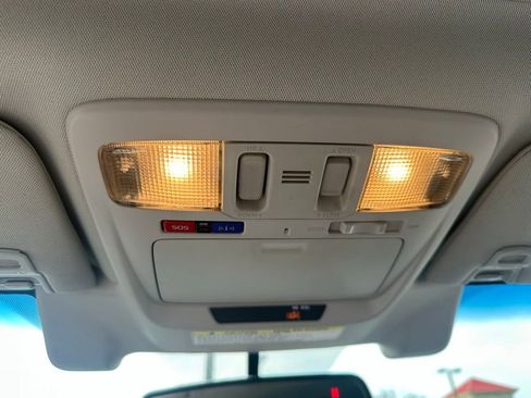 Used 2016 Subaru Outback 2.5i Limited image 32