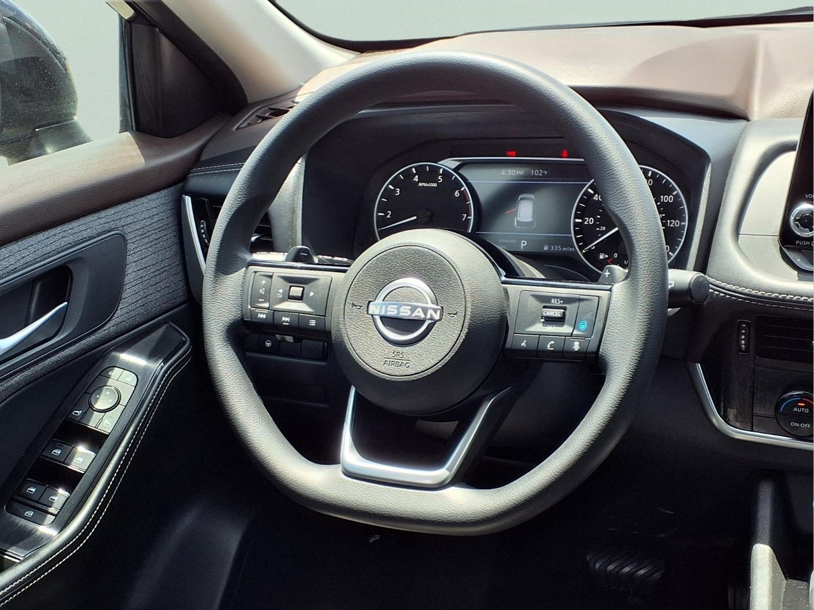 Used 2023 Nissan Rogue SV FWD image 14