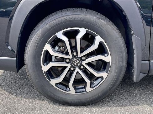 Used 2023 Toyota Corolla Cross AWD Hybrid image 7