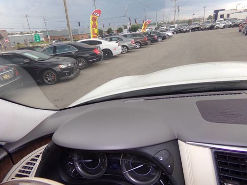 Used 2013 INFINITI QX56 4WD w/ Deluxe Touring Pkg image 59