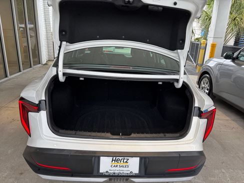 Used 2025 Kia K4 FWD image 32