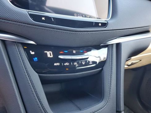 Used 2025 Cadillac XT5 Premium Luxury w/ Technology Package image 22