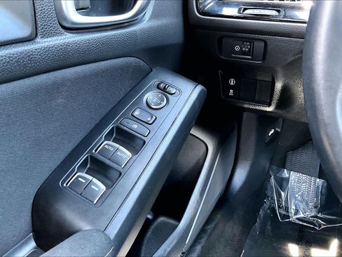 Used 2023 Honda Civic Sport image 32
