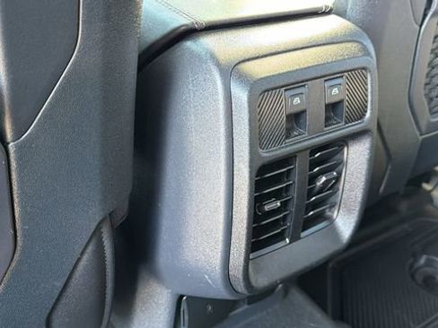 Used 2025 Ford Bronco Badlands w/ Sasquatch Package AWD/4WD image 25