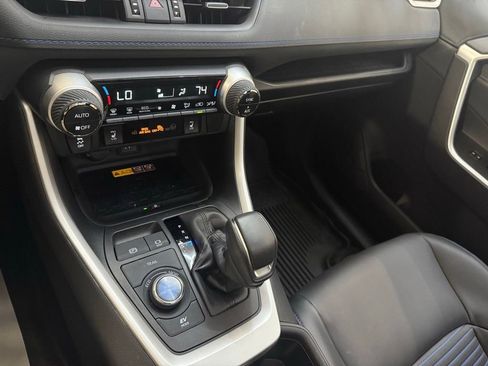 Used 2024 Toyota RAV4 XSE w/ Advanced Technology Package AWD/4WD image 15