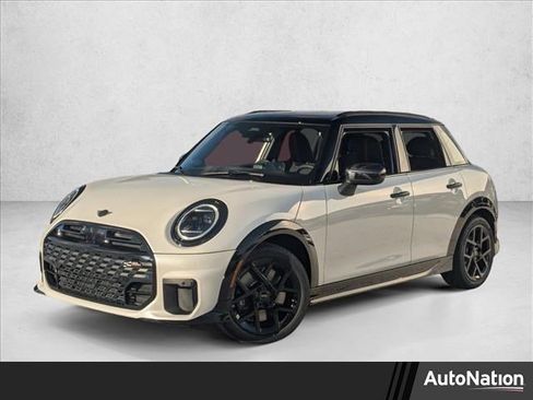 New 2026 MINI Cooper S image 1