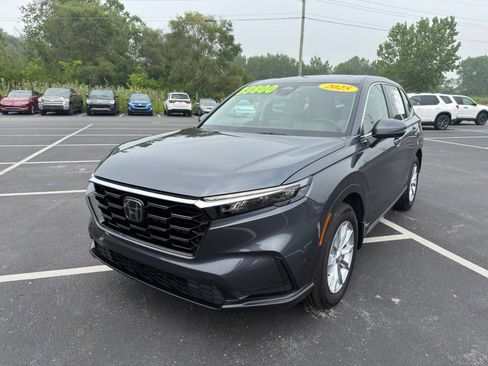 Used 2025 Honda CR-V EX image 2