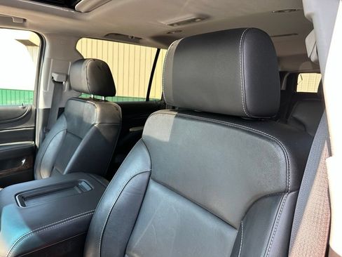 Used 2018 Chevrolet Suburban LT AWD/4WD image 3