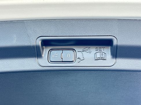 New 2026 Ford Explorer Active image 40