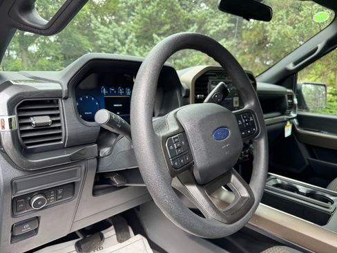 Used 2024 Ford F150 STX w/ Equipment Group 201A FX4 AWD/4WD image 12