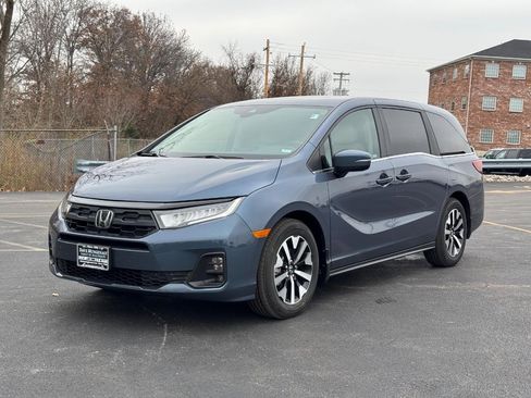 Certified 2026 Honda Odyssey EX-L image 8