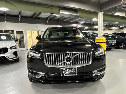 Certified 2023 Volvo XC90 B5 Plus w/ Protection Package Premier image 6