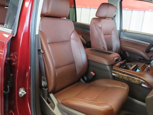 Used 2017 Chevrolet Suburban Premier w/ Max Trailering Package AWD/4WD image 38