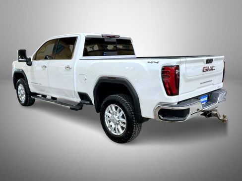 Used 2024 GMC Sierra 2500 SLT w/ SLT Premium Package image 7
