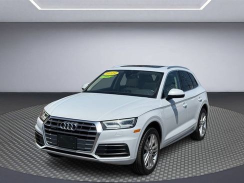Used 2019 Audi Q5 2.0T Premium Plus w/ Premium Plus Package AWD/4WD image 3