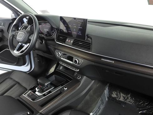 Used 2021 Audi Q5 2.0T Premium Plus w/ Premium Plus Package image 13