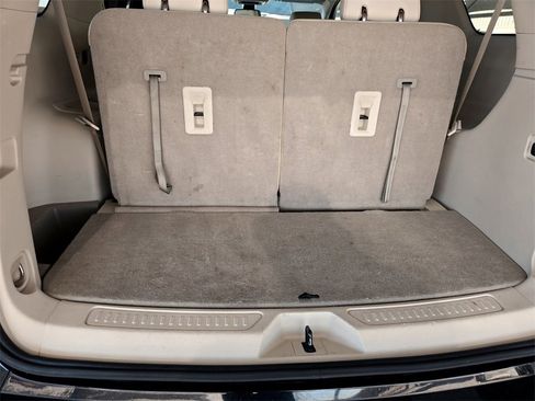 Used 2023 GMC Acadia Denali image 32