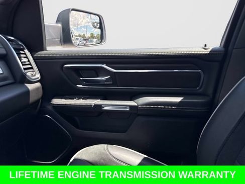 Used 2025 RAM 1500 Laramie w/ Sport Appearance Package AWD/4WD image 22