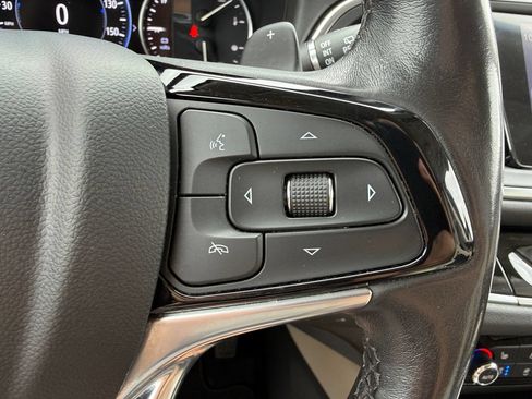 Used 2023 Buick Enclave Avenir w/ Avenir Technology Package AWD/4WD image 16