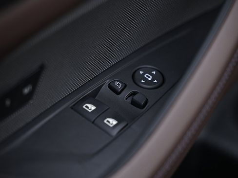 New 2026 BMW 430i Coupe w/ M Sport Package image 19