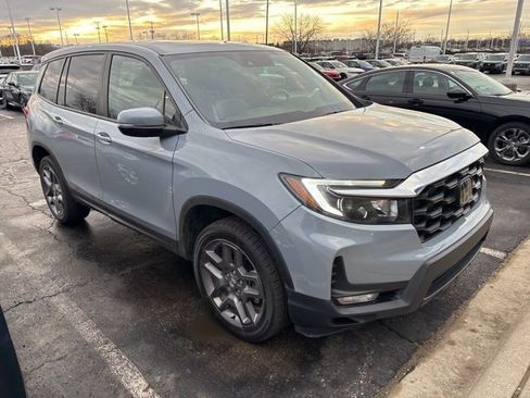 Used 2023 Honda Passport EX-L image 9