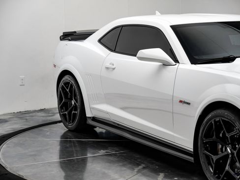 Used 2015 Chevrolet Camaro Z/28 image 22