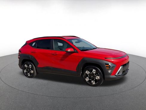 Used 2025 Hyundai Kona SEL image 2