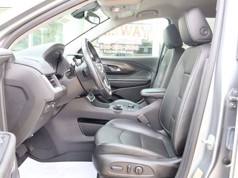 Used 2023 GMC Terrain SLT w/ Infotainment Package II AWD/4WD image 12
