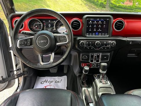 Used 2018 Jeep Wrangler Unlimited Rubicon AWD/4WD image 19
