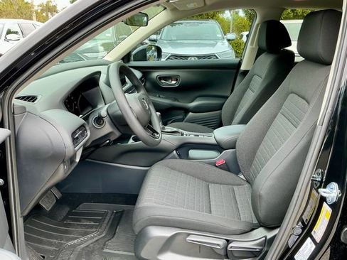 New 2026 Honda HR-V LX image 8