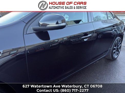 Used 2017 Volvo S60 T5 Dynamic w/ Vision Package image 11