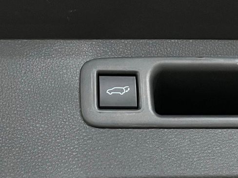 New 2026 Toyota Highlander XLE AWD/4WD image 10