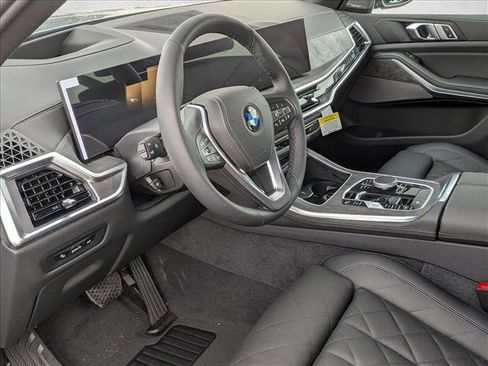 New 2026 BMW X5 xDrive40i w/ Climate Comfort Package image 3