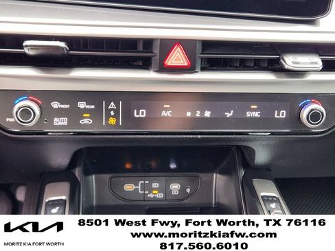 Used 2025 Kia Sorento S AWD/4WD image 14